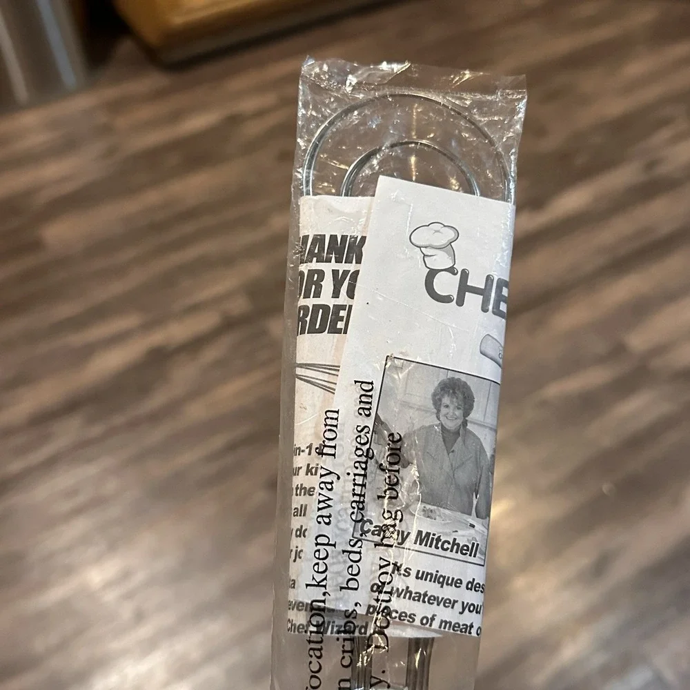 Chef Wizard Cathy Mitchell Whisk Locking Handle Tongs 6 in 1 Utensil New In Pkg